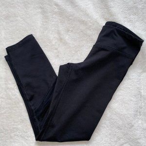 Black old navy athletic leggings w mesh detailing